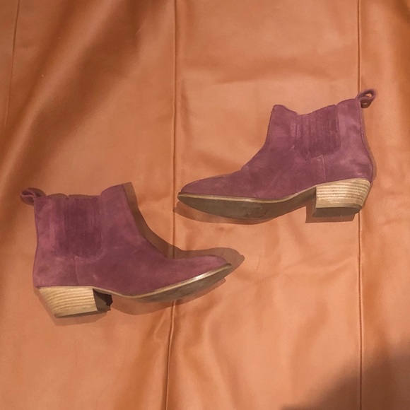 Urban Outfitters Suede Ankle Boots - Picture 1 of 4
